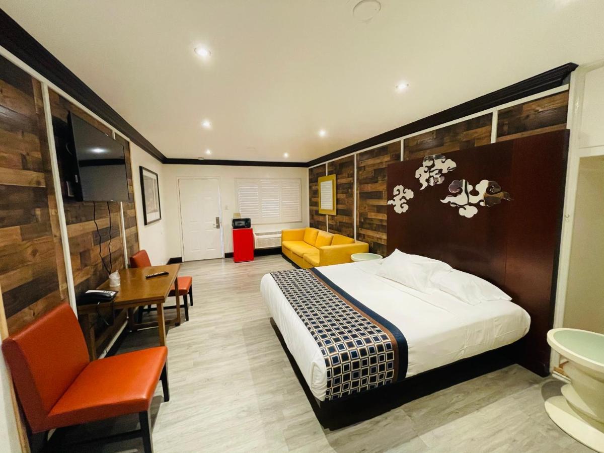 Casa Blanca Inn & Suites וויטייר מראה חיצוני תמונה