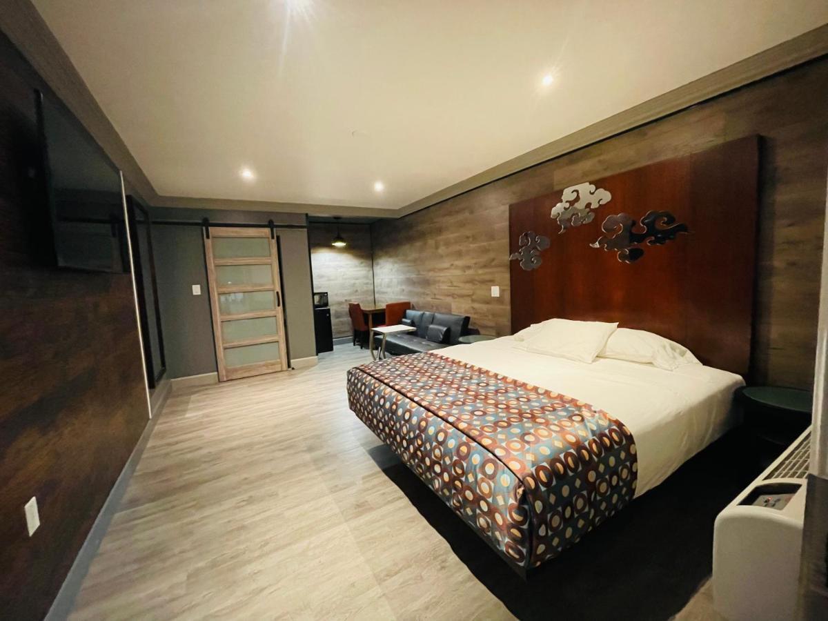 Casa Blanca Inn & Suites וויטייר מראה חיצוני תמונה