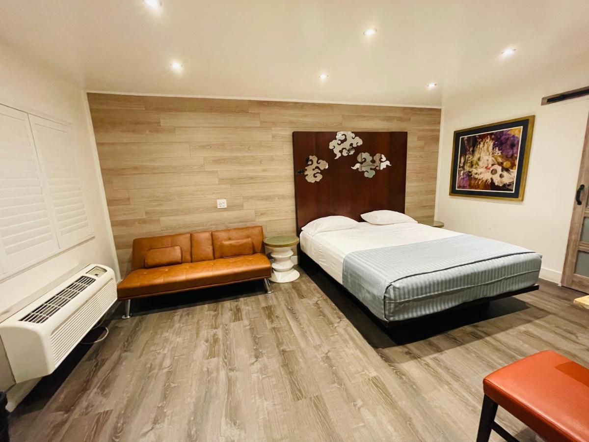 Casa Blanca Inn & Suites וויטייר מראה חיצוני תמונה