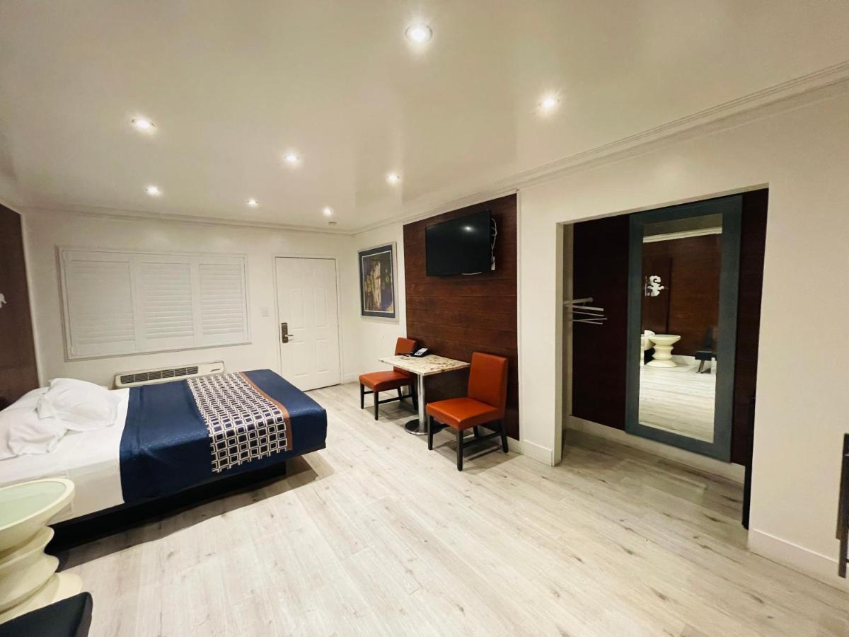 Casa Blanca Inn & Suites וויטייר מראה חיצוני תמונה