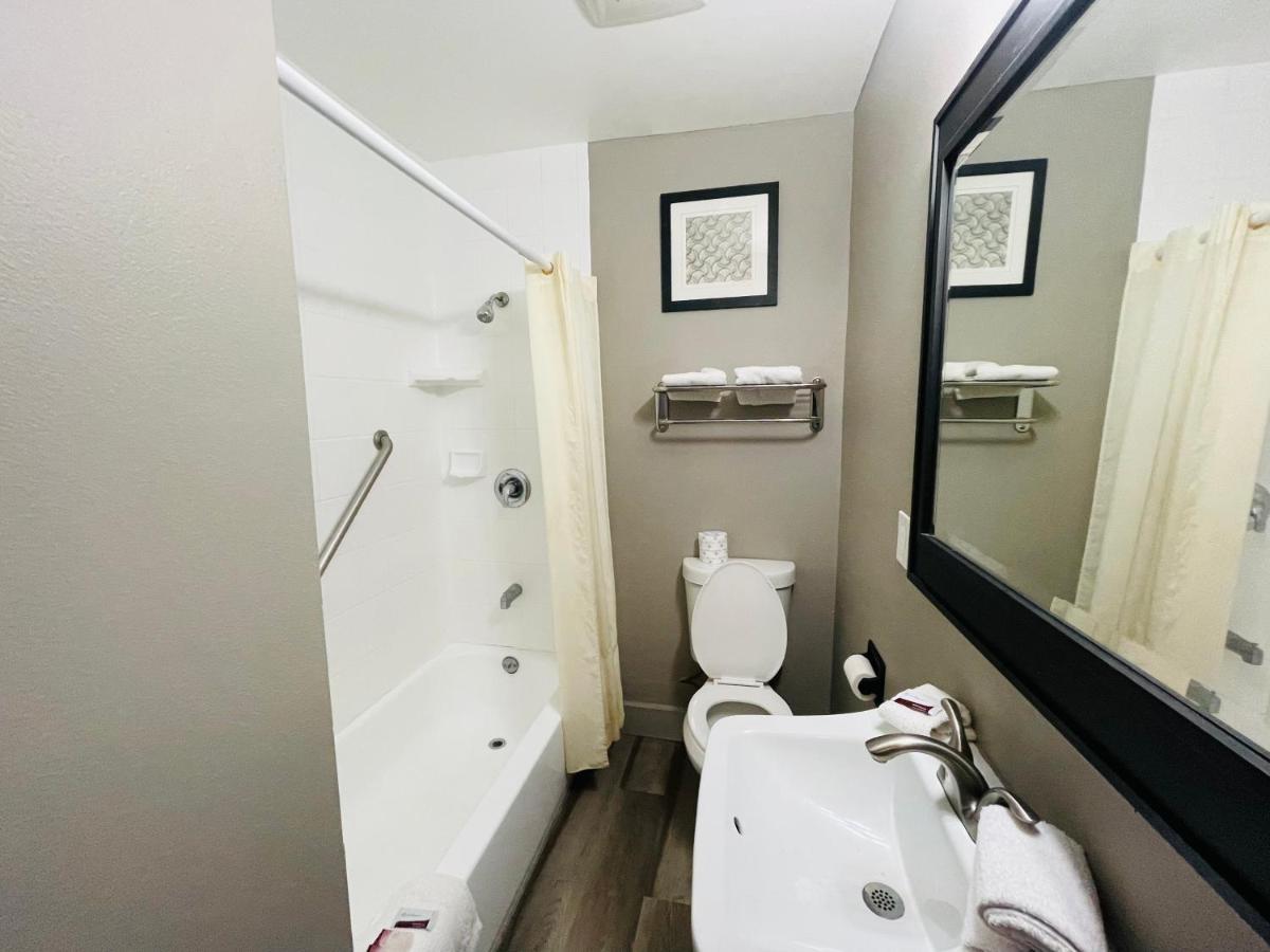 Casa Blanca Inn & Suites וויטייר מראה חיצוני תמונה