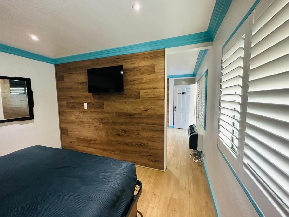 Casa Blanca Inn & Suites וויטייר מראה חיצוני תמונה