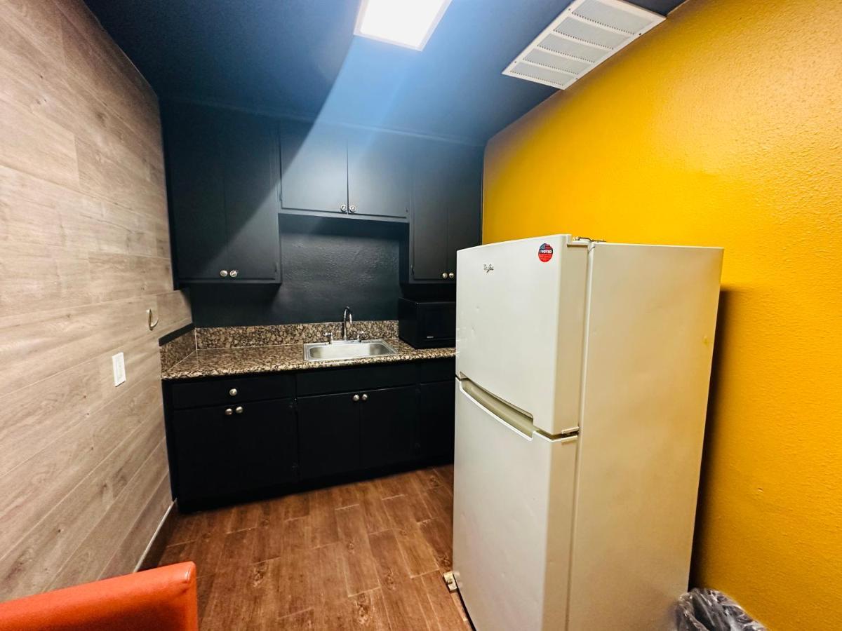 Casa Blanca Inn & Suites וויטייר מראה חיצוני תמונה