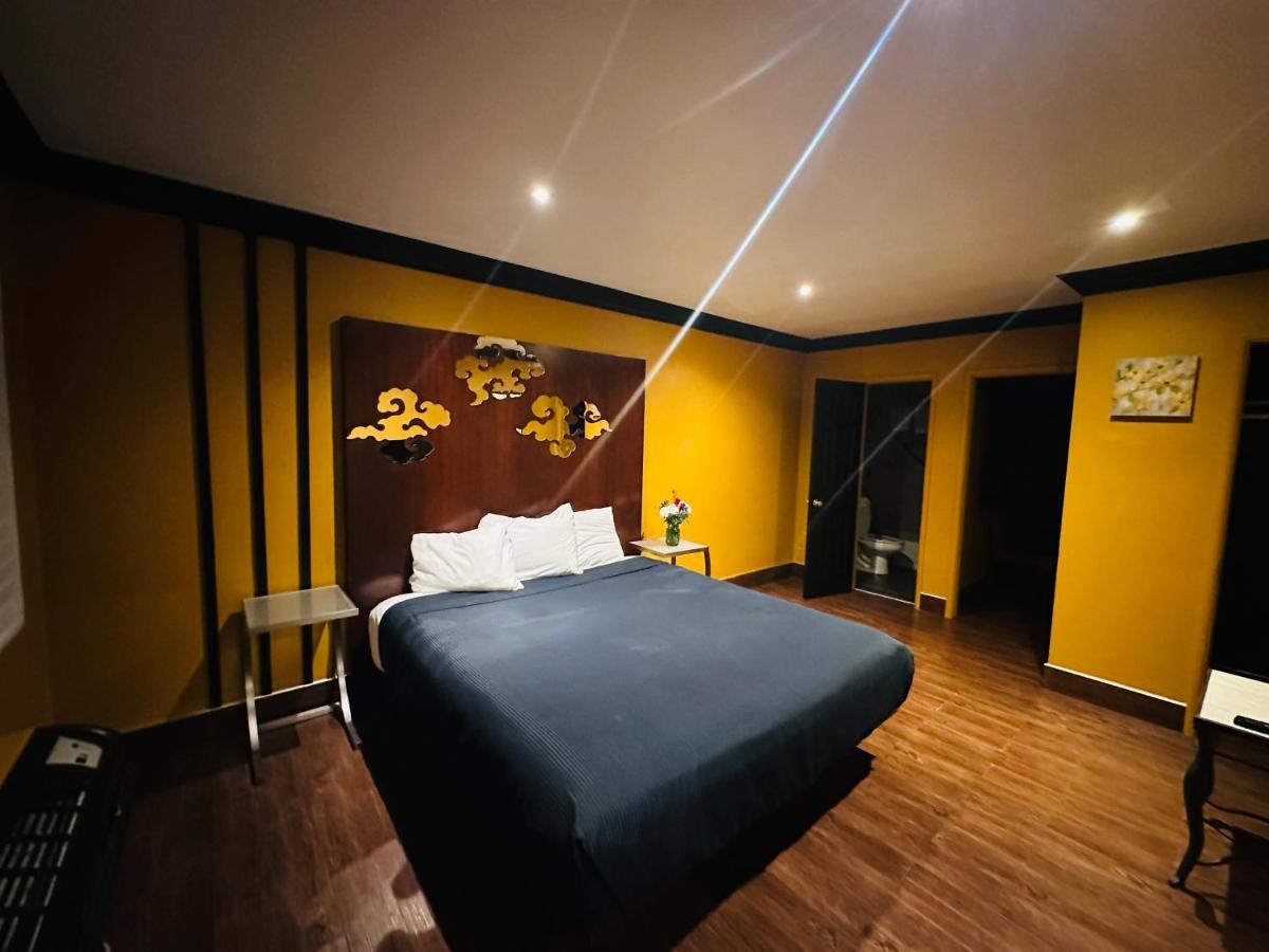 Casa Blanca Inn & Suites וויטייר מראה חיצוני תמונה