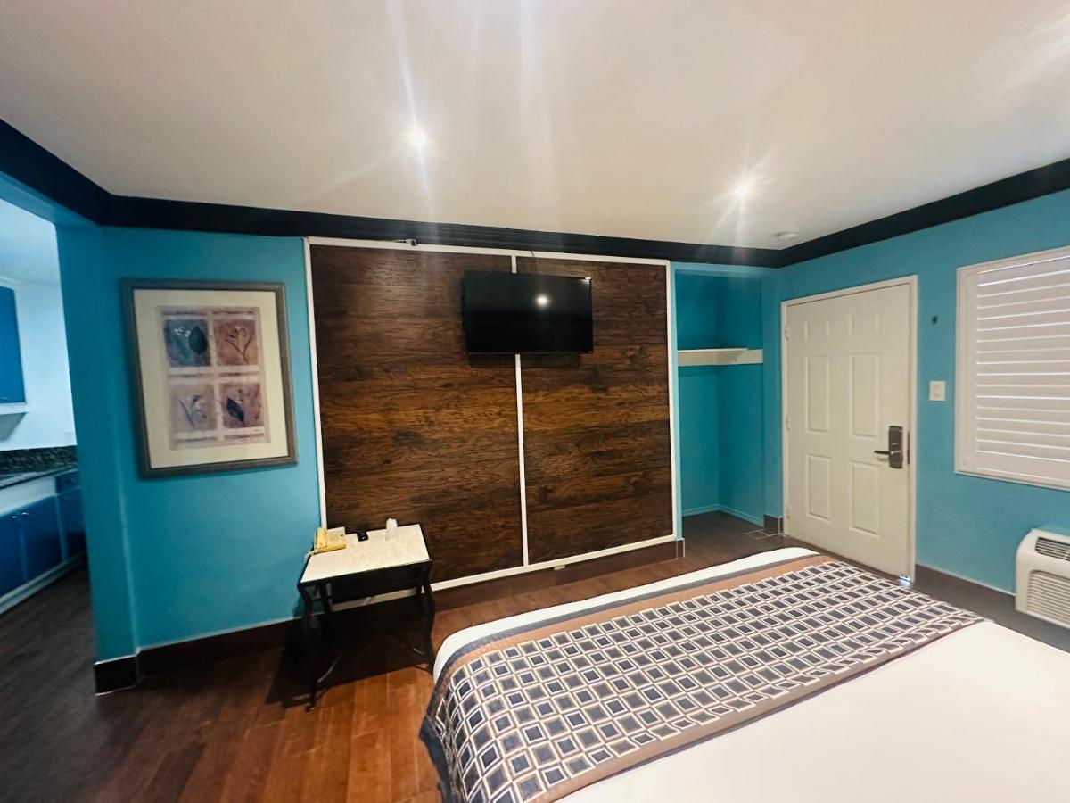 Casa Blanca Inn & Suites וויטייר מראה חיצוני תמונה