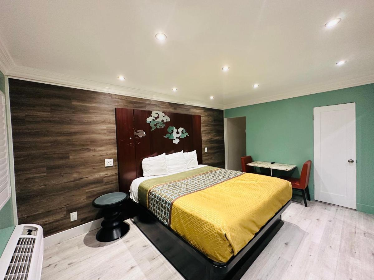 Casa Blanca Inn & Suites וויטייר מראה חיצוני תמונה