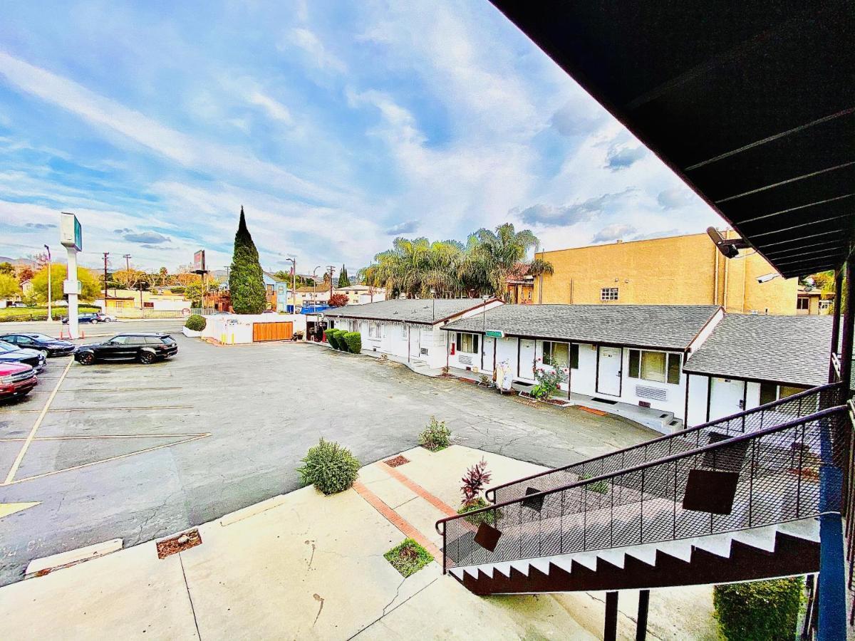 Casa Blanca Inn & Suites וויטייר מראה חיצוני תמונה