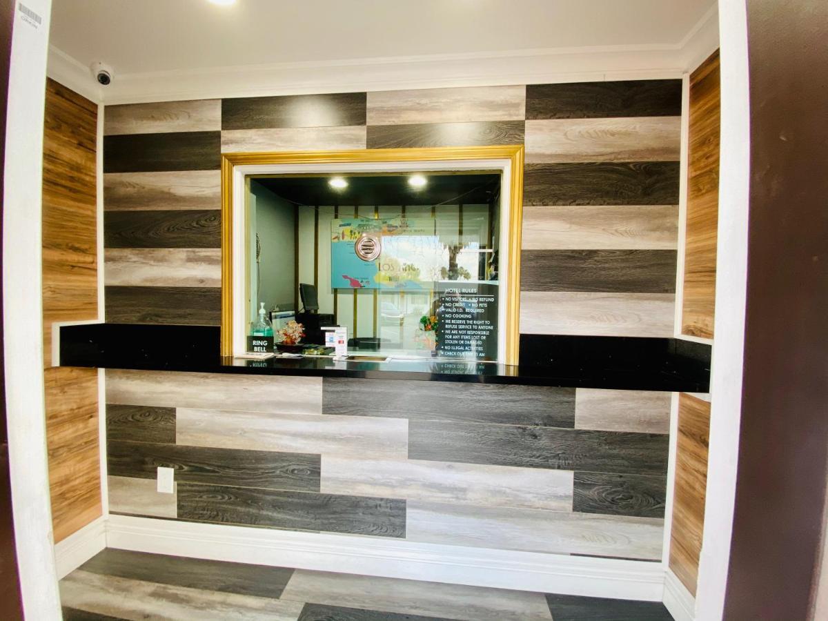Casa Blanca Inn & Suites וויטייר מראה חיצוני תמונה