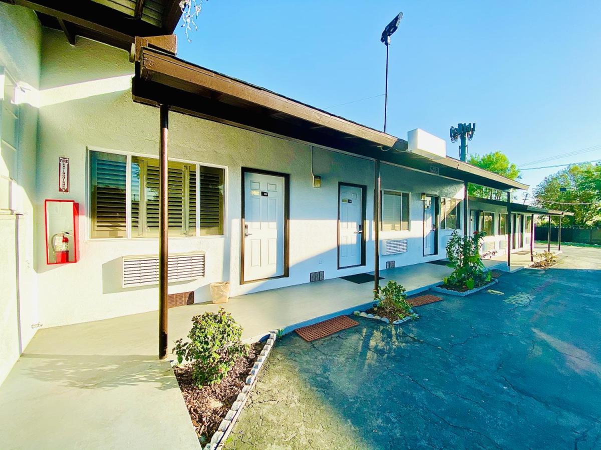 Casa Blanca Inn & Suites וויטייר מראה חיצוני תמונה